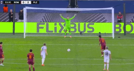 体坛联播｜梅西续约至2028年，NBA勒令比卢普斯离职-第7张图片-