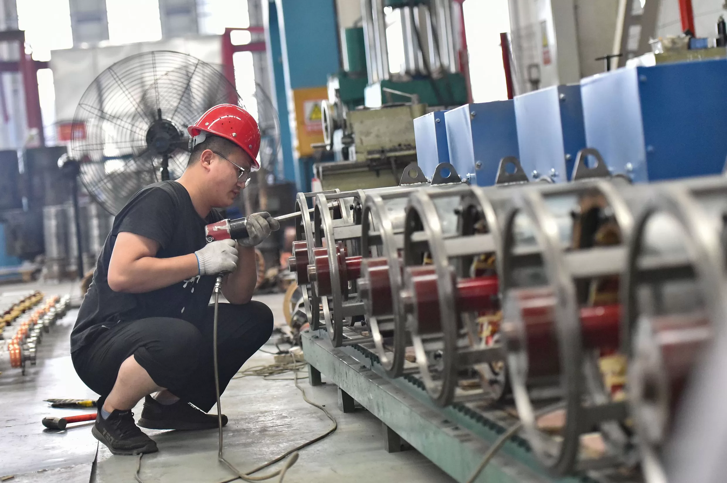 发改委主任郑栅洁：综合整治“内卷式”竞争，将有力有效破除各种市场障碍-第1张图片-