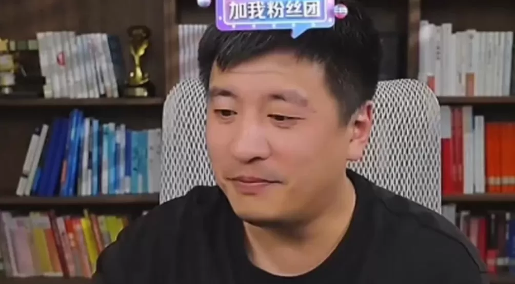 张雪峰改口,怂了?-第1张图片- 张雪峰改口,怂了?-第1张图片-