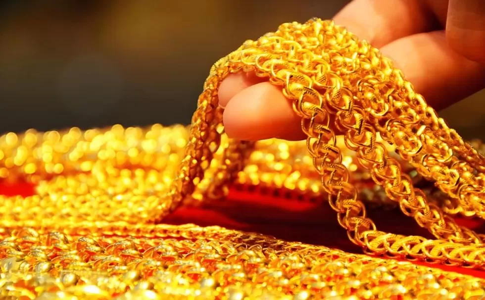 急涨急跌，买金年轻人夜不能寐-第3张图片-