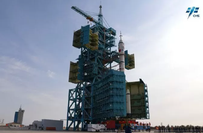 神舟二十一号船箭组合体转运至发射区计划近日择机实施发射-第4张图片-
