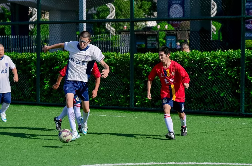 “爱和恩杯”残健融合足球赛，让特殊群体收获快乐与成长-第1张图片-