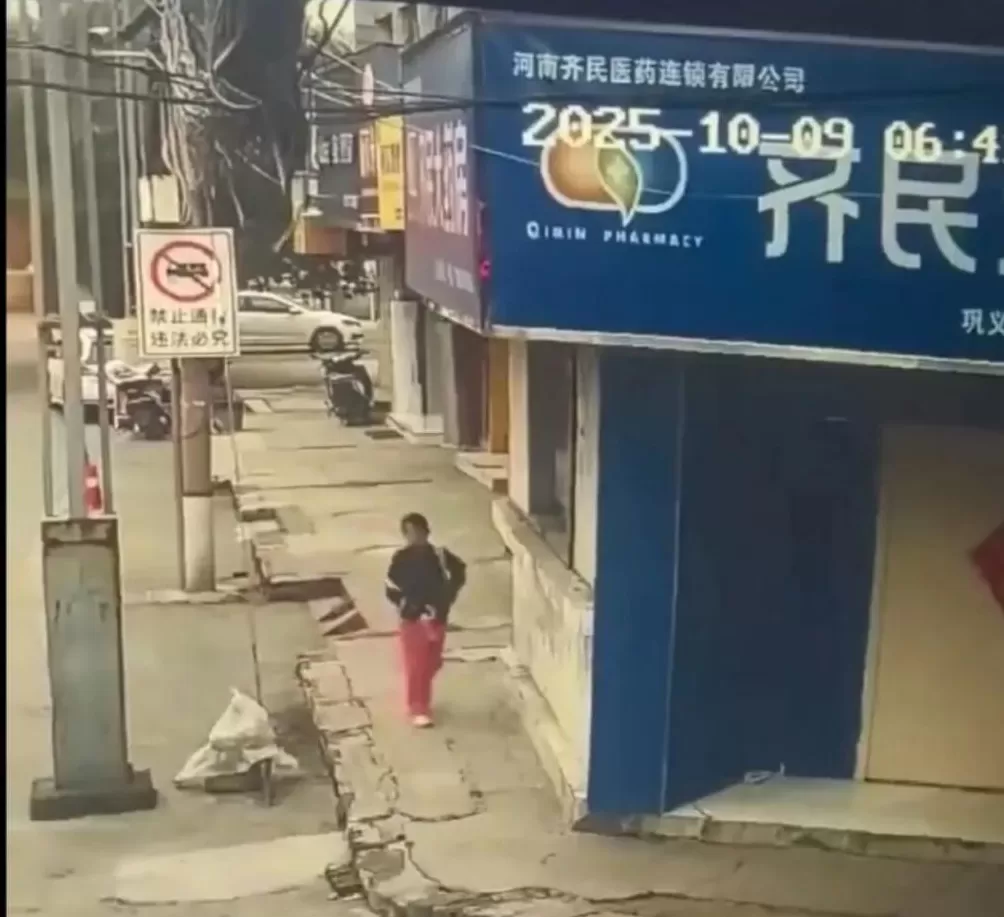 郑州14岁女孩上学途中失联半月，在河边发现书包，家属：河中打捞未果，警方已介入-第1张图片-