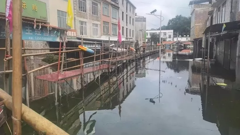 被洪水浸泡数日的广西村屯，如今怎么样了？-第3张图片-