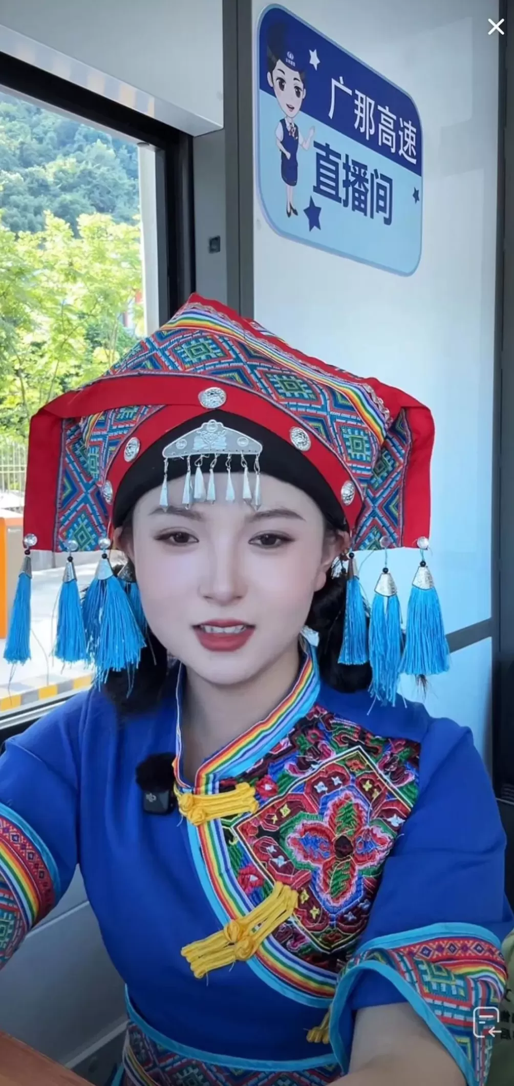 你路过的高速收费站，很可能是个直播间-第7张图片-