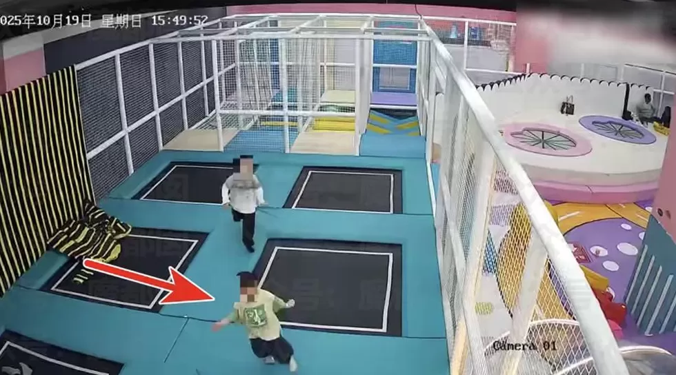 “男童喝珍珠奶茶后玩蹦床窒息身亡”，最新进展-第1张图片-