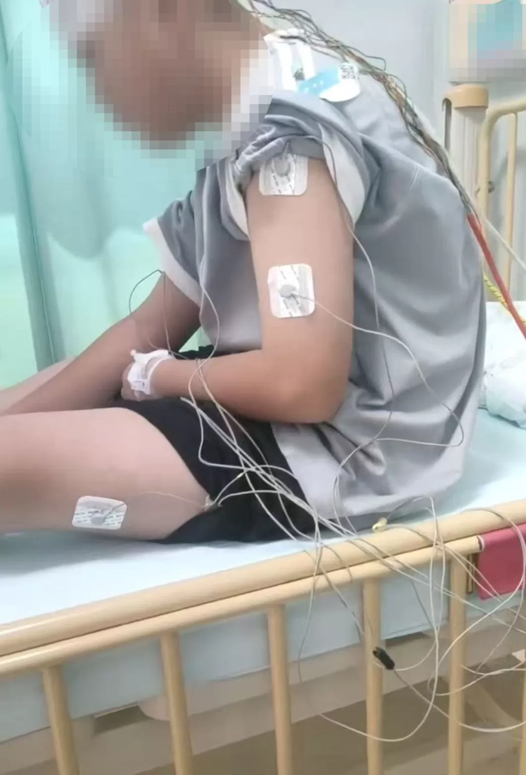 昭通一小学多名学生反复头晕呕吐等症状1月余：病因未明，当地正处理-第1张图片-