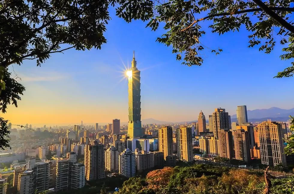 罕见转变!美智库批赖清德“鲁莽”,吁特朗普明确反“独”-第2张图片- 罕见转变!美智库批赖清德“鲁莽”,吁特朗普明确反“独”-第2张图片-
