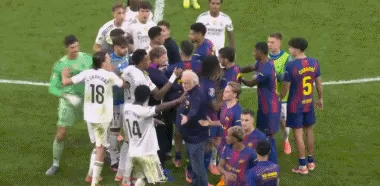 体坛联播｜皇马终结国家德比4连败，文班两双助马刺三连胜-第6张图片-