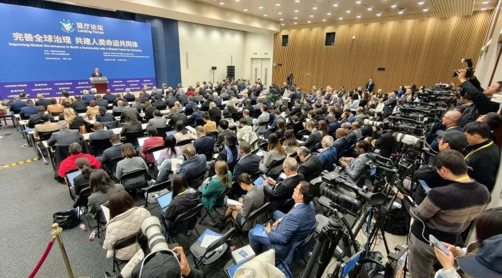 王毅出席蓝厅论坛并发表主旨演讲，全面阐释全球治理倡议-第3张图片-