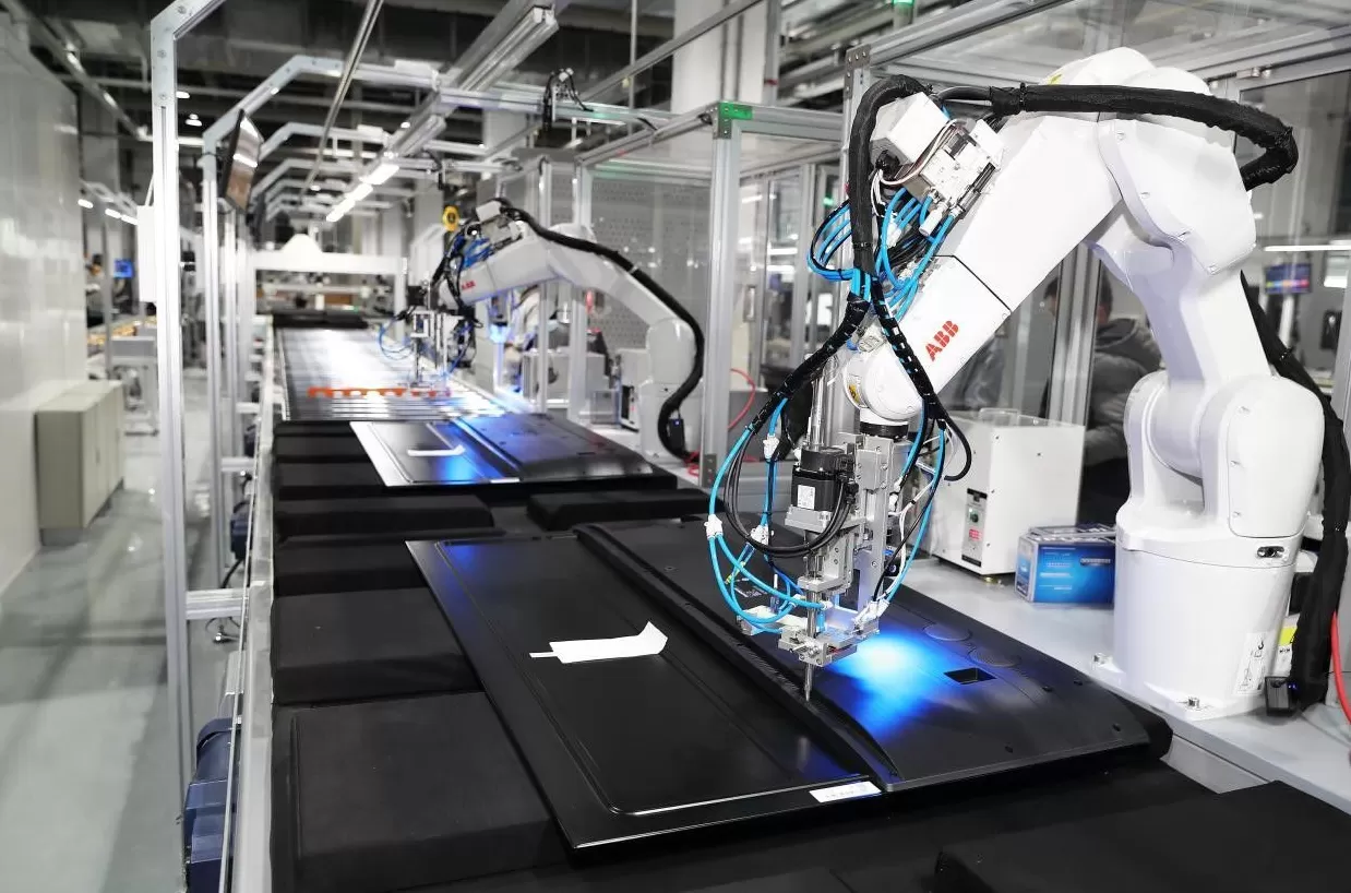 “彩电大王”新生，长虹凭什么成为千亿智造巨头？-第2张图片-