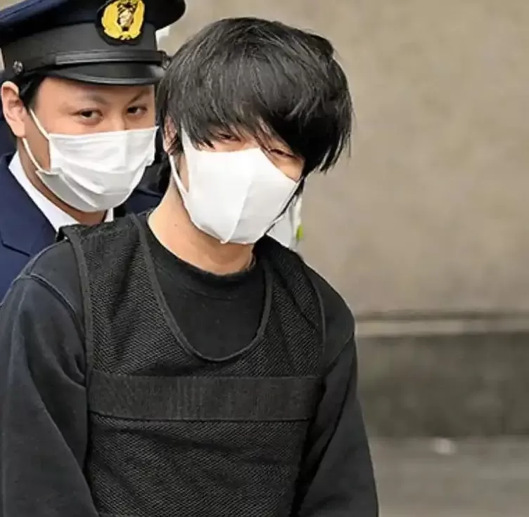 刺杀安倍者认罪，同情、谴责与阴谋论在日本社会交织-第1张图片-