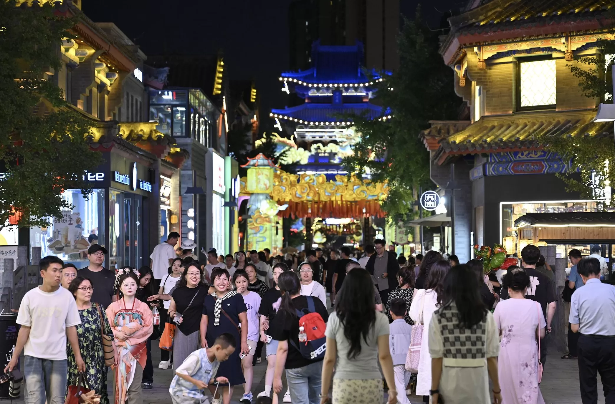 事关大力提振消费，“十五五”规划建议透露哪些重要方向？-第1张图片-