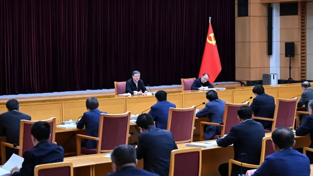 事关服务业创新发展，中共上海市委举行专题协商座谈会，陈吉宁与党外人士深入交流-第2张图片-