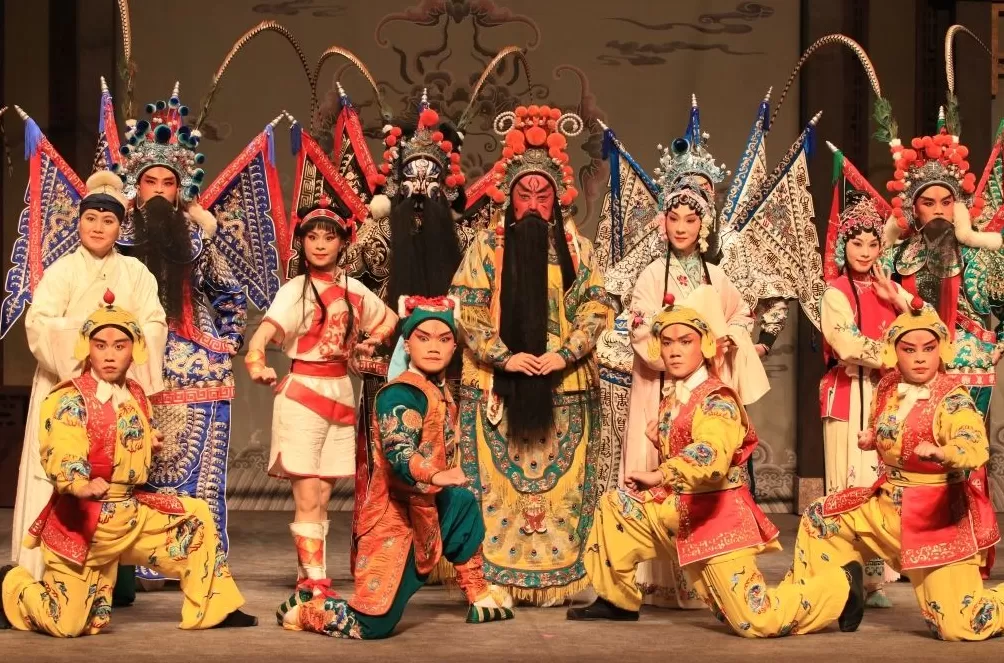 梨园世家的情结外化，台北新剧团上海上演京剧《戏里戏外》-第3张图片-