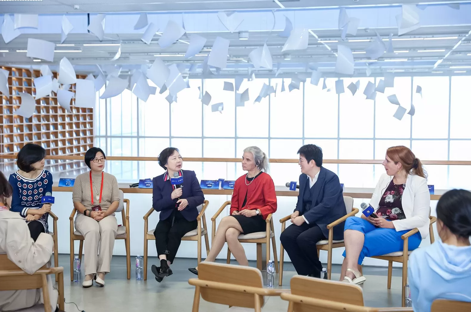 “一代耀一代”：中外科学家在沪共话科学教育，助力科技女生突破自我-第12张图片-