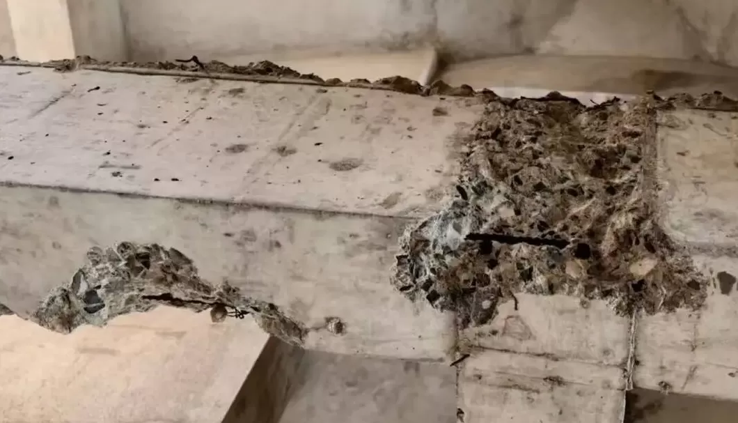 北海一小区被举报避难层改成酒店致承重柱开裂、路面沉降？多部门介入-第7张图片-