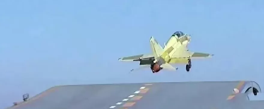 聊聊中国最近亮相的三款隐身战机-第14张图片-