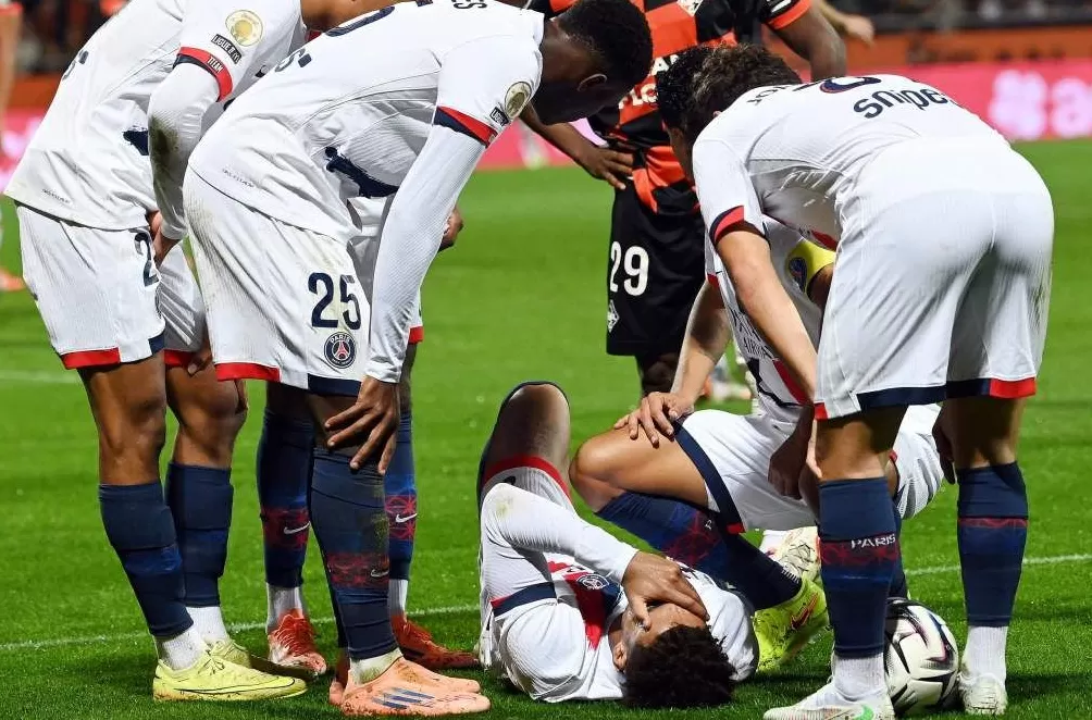 体坛联播｜利物浦7轮6败，拜仁14连胜创五大联赛最佳开局-第32张图片-