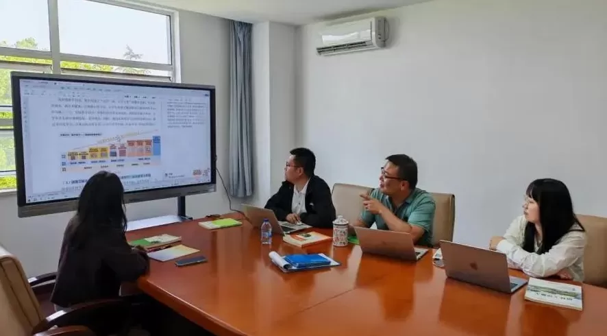 从黄浦江畔回到三江源头，她想培养“生态医生”-第1张图片-