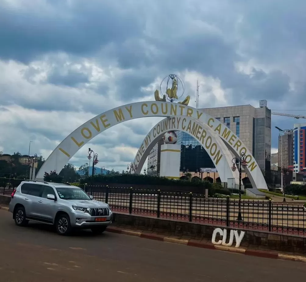 雨水不会只落在一片屋顶上：喀麦隆大选背后被撕裂的“微型非洲”-第4张图片-