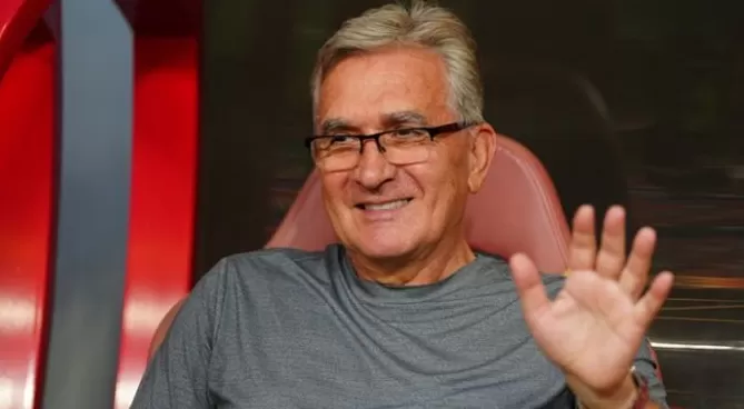 伊万科维奇正式宣布退休，国足成其执教生涯最后一站-第1张图片-