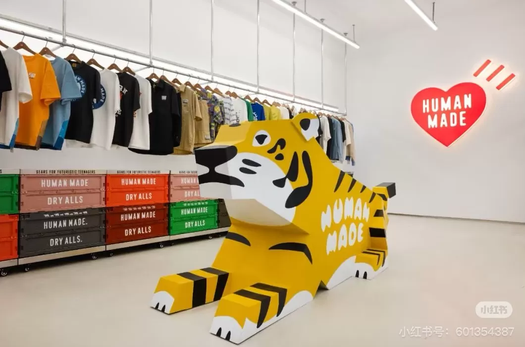 卖衣服的都该来取取经，有个潮牌这时候还能IPO-第1张图片-