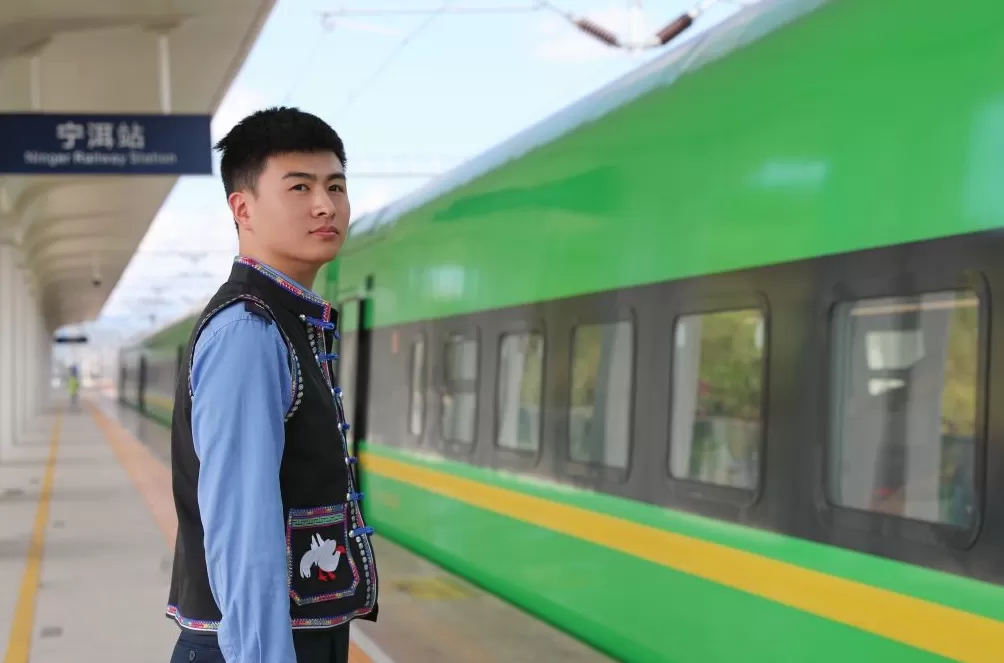 11月10日起云南铁路新增18列次动车票价优惠，C370次票价调至6折-第2张图片-