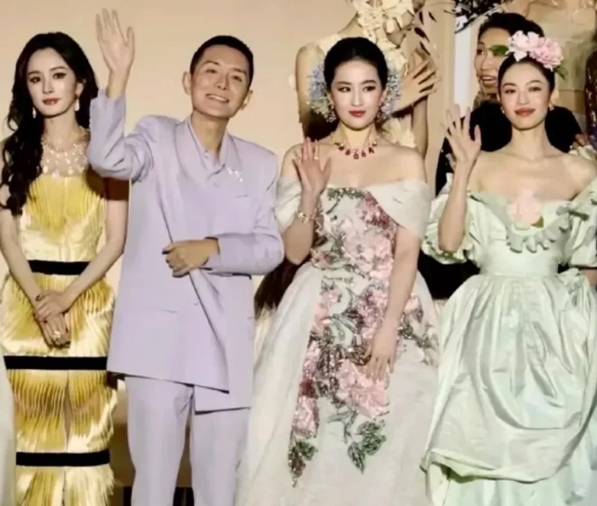 钟楚曦抢个c位就被网暴了？-第1张图片-