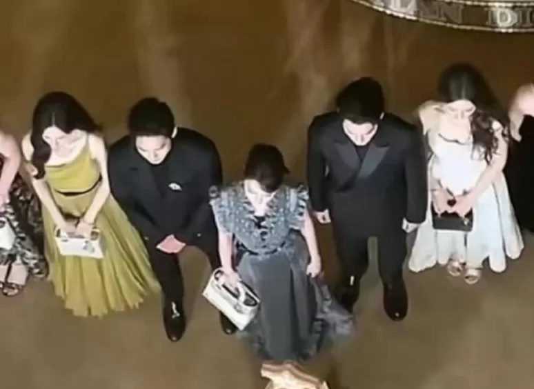 钟楚曦抢个c位就被网暴了？-第20张图片-