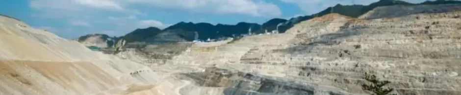 官方媒体披露四川康定市竹林金矿重大涉险亡人事件始末-第1张图片-