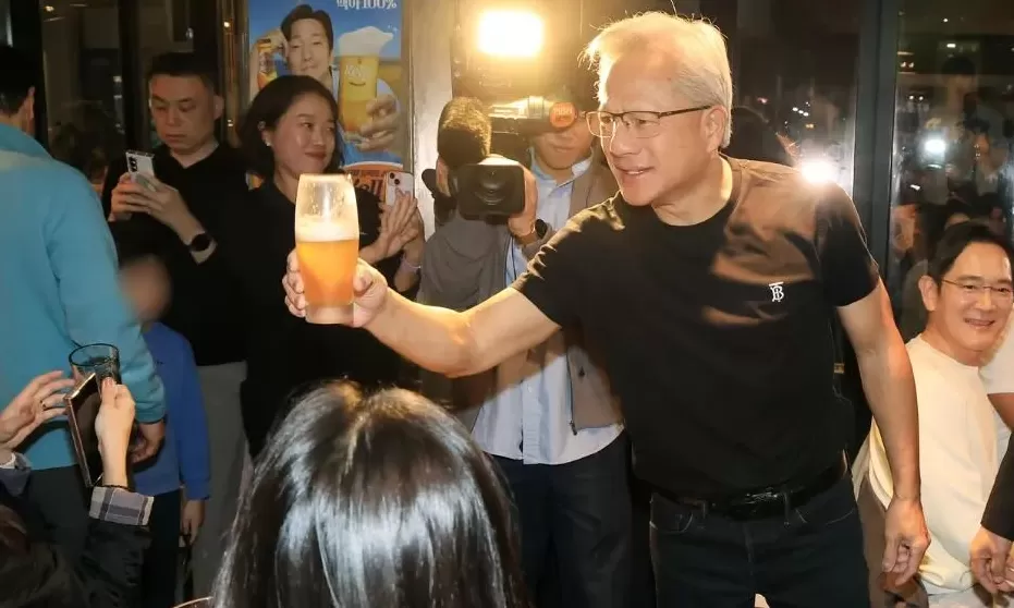 黄仁勋一顿炸鸡，韩国“鸡肉股”爆了-第3张图片-