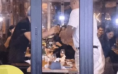 黄仁勋一顿炸鸡，韩国“鸡肉股”爆了-第5张图片-