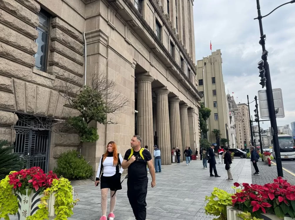 首次对市民开放的上海海关大楼展览预约难?为老人增设电话预约渠道-第1张图片- 首次对市民开放的上海海关大楼展览预约难?为老人增设电话预约渠道-第1张图片-