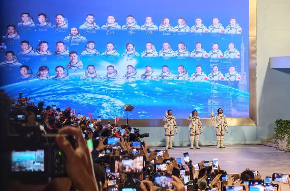 第1现场·神舟二十一｜出征！我国最年轻航天员将圆梦太空-第2张图片-