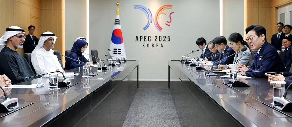 李在明APEC首日连续开展双多边外交,呼吁践行“和白精神”-第2张图片- 李在明APEC首日连续开展双多边外交,呼吁践行“和白精神”-第2张图片-