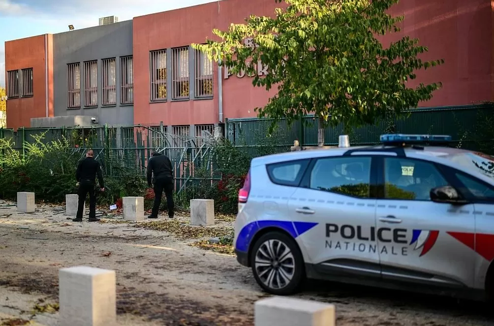 法国一贵金属精炼厂遭武装抢劫，近亿元金条被抢-第1张图片-