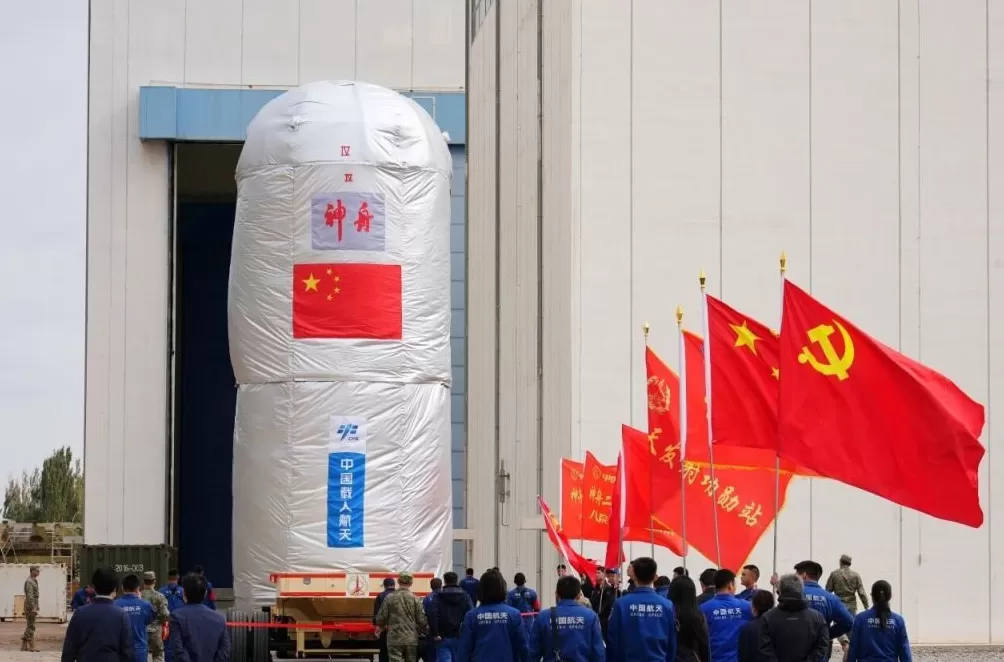 中国航天员第7次“太空会师”，3.5小时快速交会对接是如何实现的？-第3张图片-