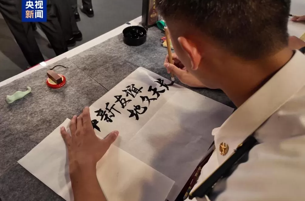 中国海军83舰编队完成对新加坡访问起程回国-第4张图片-