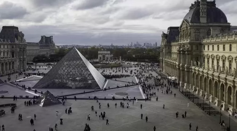 法国文化部长承诺年底前为卢浮宫安装防入侵设备-第1张图片-