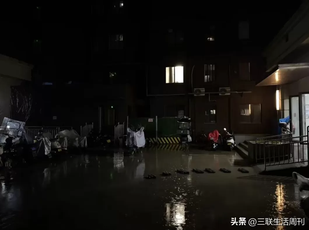 西安11岁男孩坠入通风井:事故发生后小区查出176处安全隐患-第2张图片- 西安11岁男孩坠入通风井:事故发生后小区查出176处安全隐患-第2张图片-