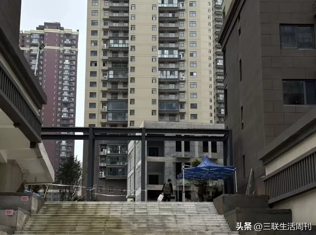 西安11岁男孩坠入通风井:事故发生后小区查出176处安全隐患-第7张图片- 西安11岁男孩坠入通风井:事故发生后小区查出176处安全隐患-第7张图片-