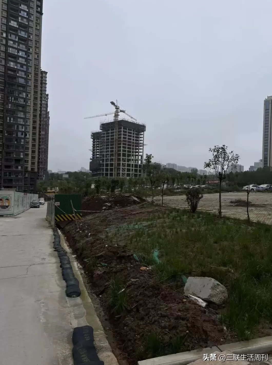 西安11岁男孩坠入通风井:事故发生后小区查出176处安全隐患-第11张图片- 西安11岁男孩坠入通风井:事故发生后小区查出176处安全隐患-第11张图片-