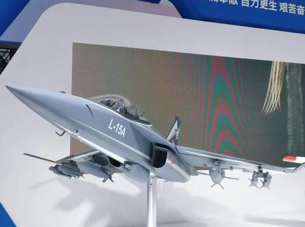 多图｜直击南昌飞行大会：多款隐身战机、教练机等全谱系呈现-第5张图片-