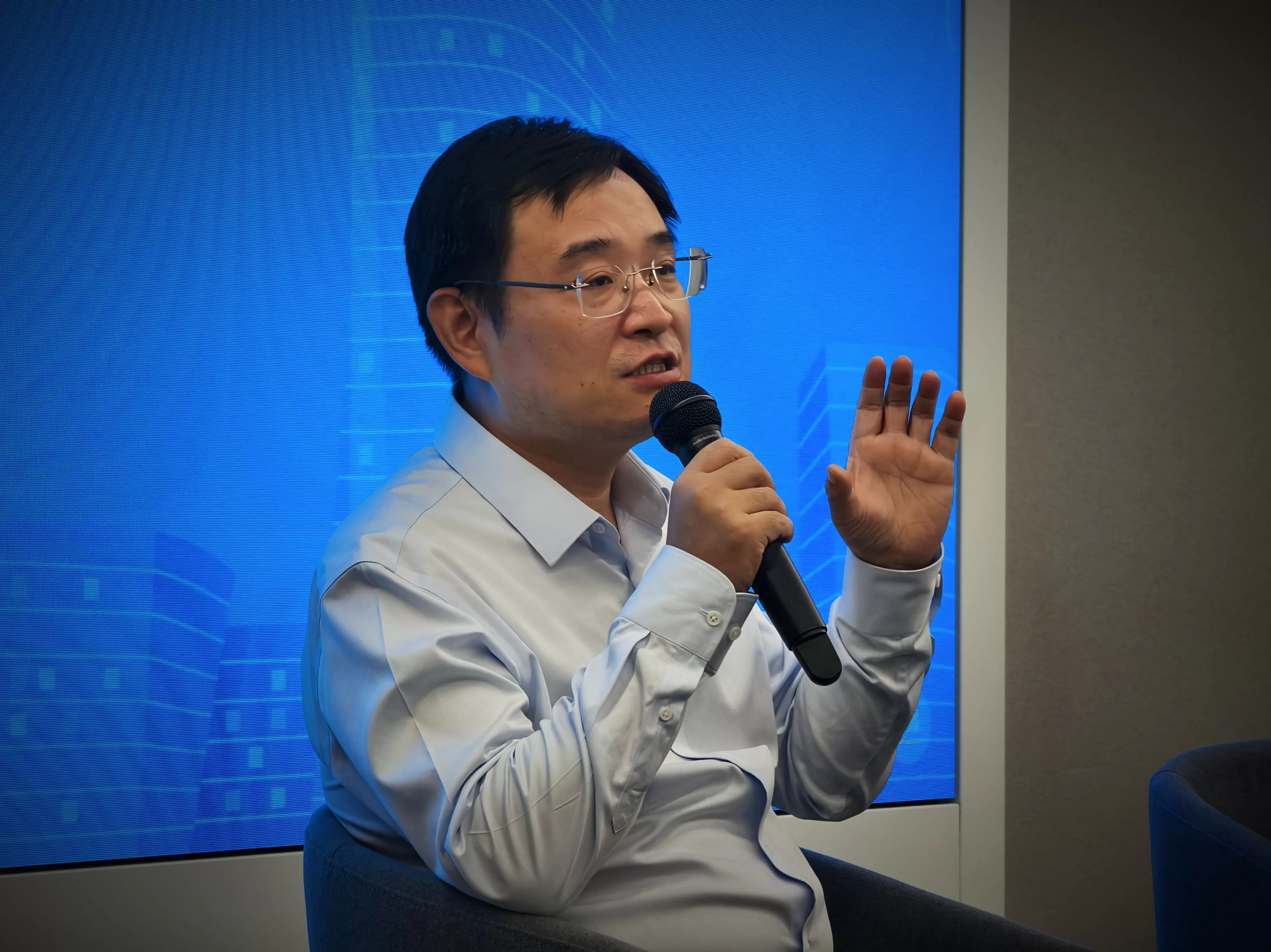 美的也做“人车家”，但不做手机和汽车-第2张图片-