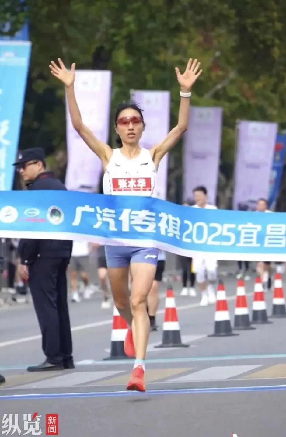 “最快女护士”张水华复出后获得首个全马冠军，奖金1.5万元-第1张图片-