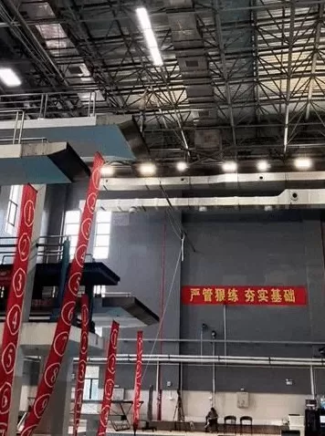 时隔5个月复出，全红婵伤愈首秀夺冠-第5张图片-