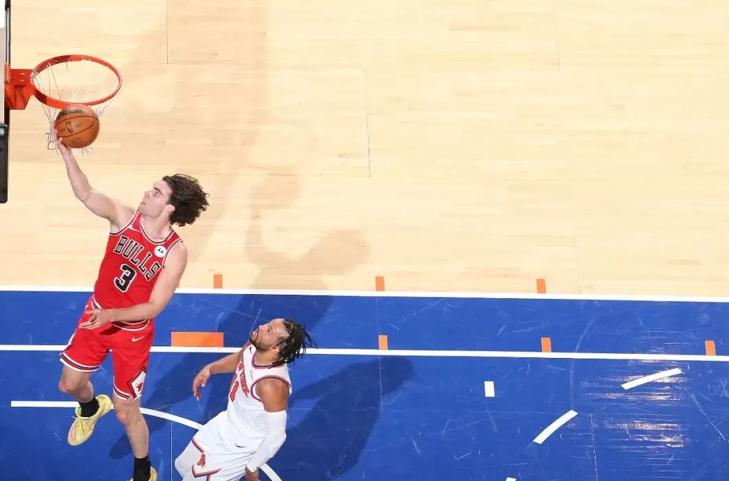 NBA｜东契奇赛季首个三双，马刺公牛同日五连胜被终结-第5张图片-