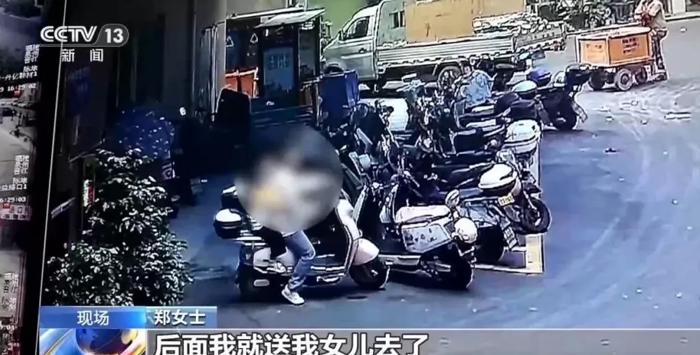 女童被卡7楼防盗窗外众人合力成功救援-第4张图片-