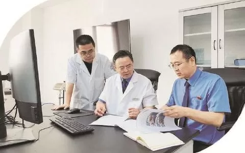 妻子意外坠海丈夫竟催要死亡证明，男子推妻入海骗保案详情披露-第3张图片-